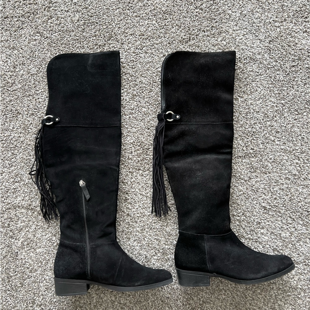 Schutz knee high boots size US 8, EUR 39